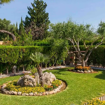 Villa Son Macia *